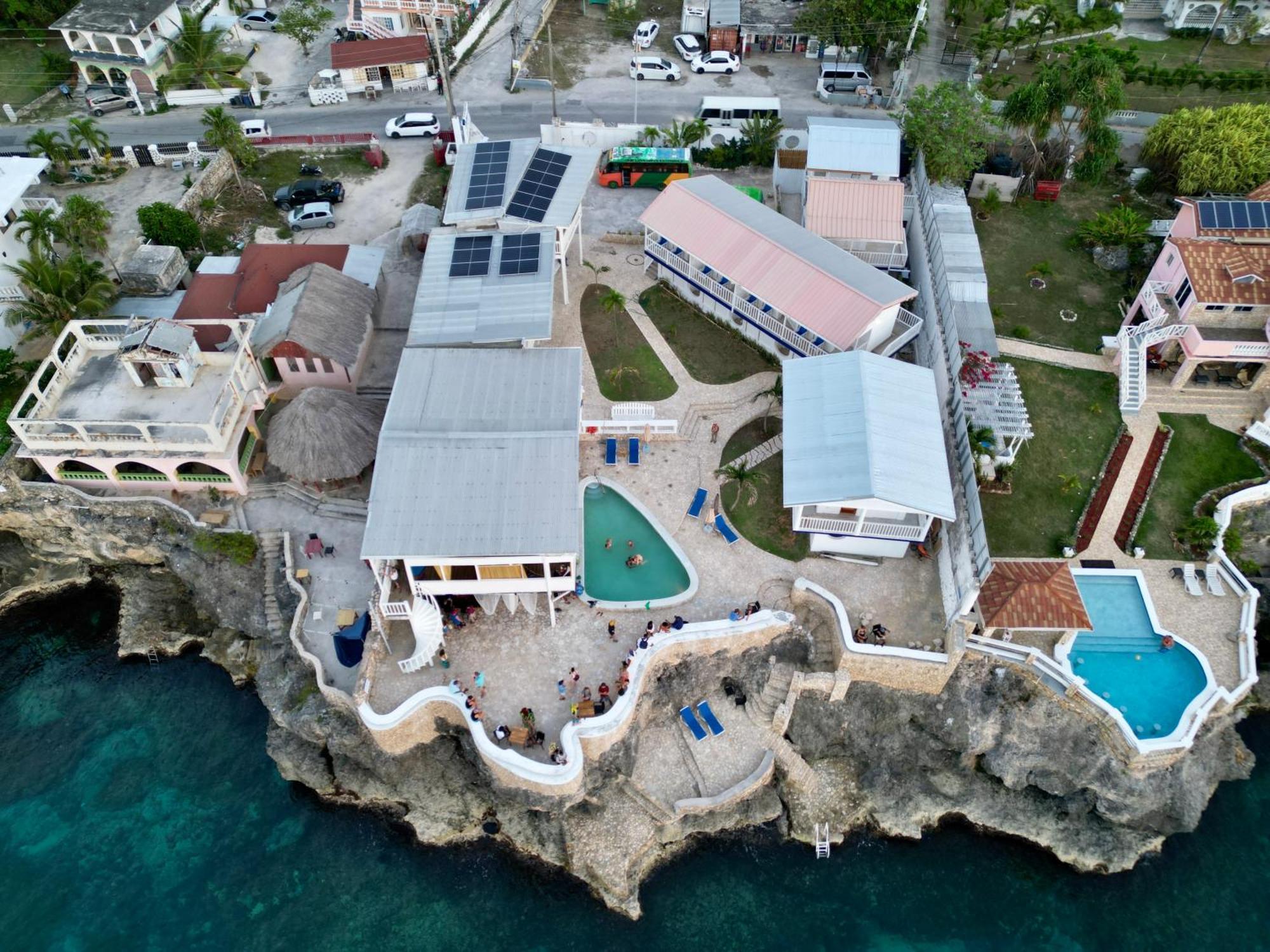 Begona Cliff Hotel Негрил Екстер'єр фото